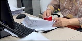 Công chứng giao dịch dân sự không còn cần giấy tờ